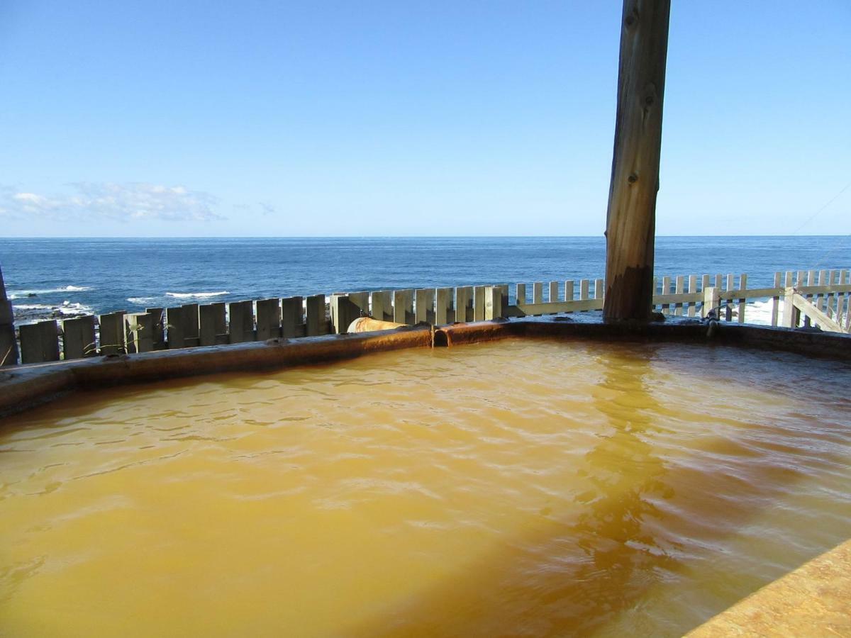 Hotel Koganezaki Furofushi Onsen Fukaura Zewnętrze zdjęcie